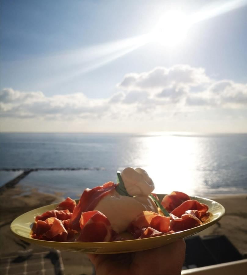 Апартаменти La Terrazza Sul Tirreno Неттуно Екстер'єр фото